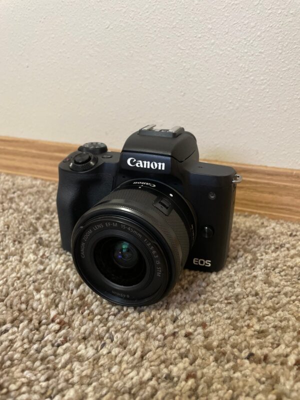 Canon EOS M50 Mark II with 15-45mm f/3.5-6.3 IS STM Lens - Image 2