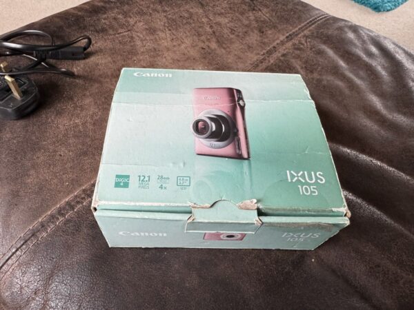 CANON IXUS 105 Pastel Pink digital camera 12.1 Mega Pixels