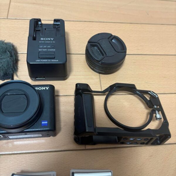 [Many Accessories Included] Sony ZV-1 Compact Digital Camera Set Black - Image 4