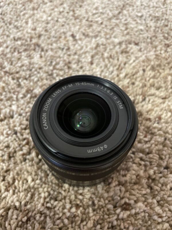 Canon EOS M50 Mark II with 15-45mm f/3.5-6.3 IS STM Lens - Image 10