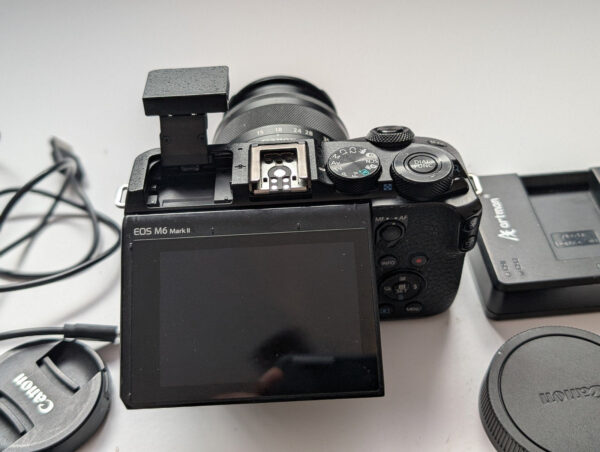 Canon EOS M6 Mark II Mirrorless Camera – 4K UHD + 15-45mm Lens Kit (Black)