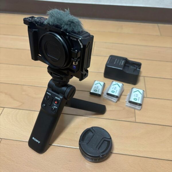[Many Accessories Included] Sony ZV-1 Compact Digital Camera Set Black - Image 10